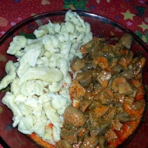 Gombapörkölt nokedlivel recept