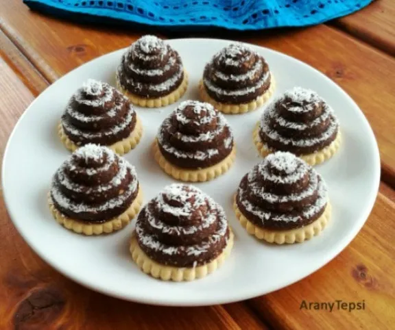 Piramis süti sütés nélkül recept