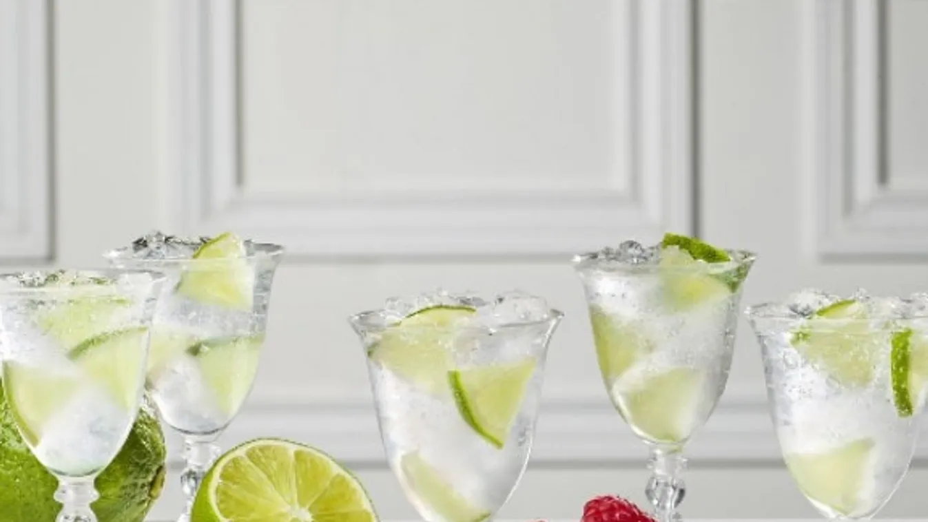 cointreau fizz lime juice-szal