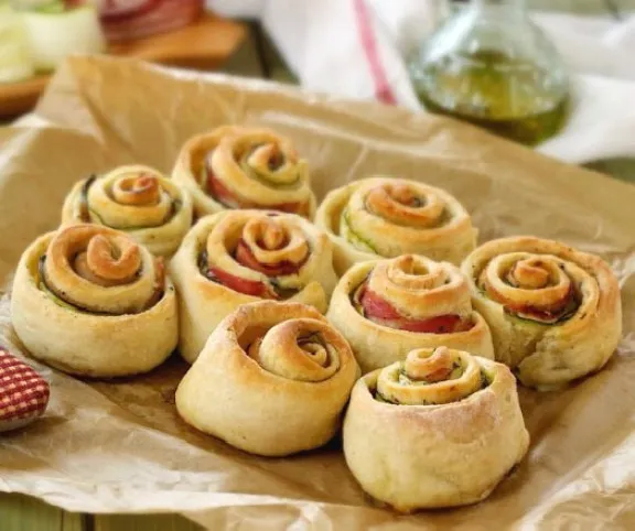 Cukkinis-szalonnás csiga recept