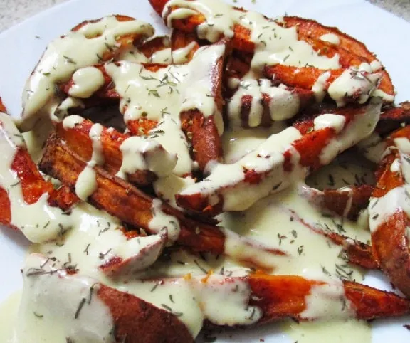 Fűszeres édesburgonya házi vegán majonézzel recept