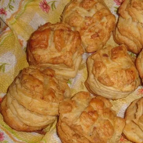 Réteges tepertős pogácsa III. recept