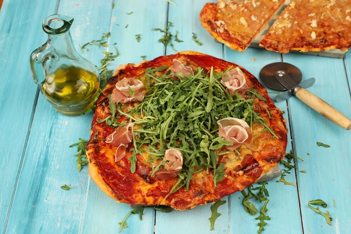 Egyszerűen elkészíthető bögrés pizza recept