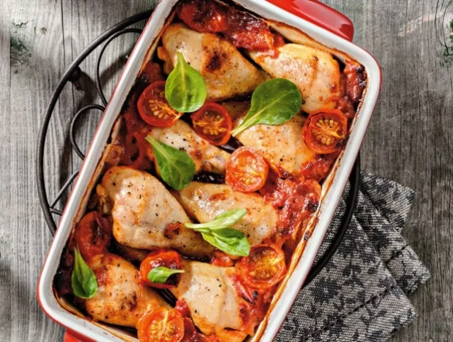 Paradicsomos-fokhagymás sült csirkecomb recept