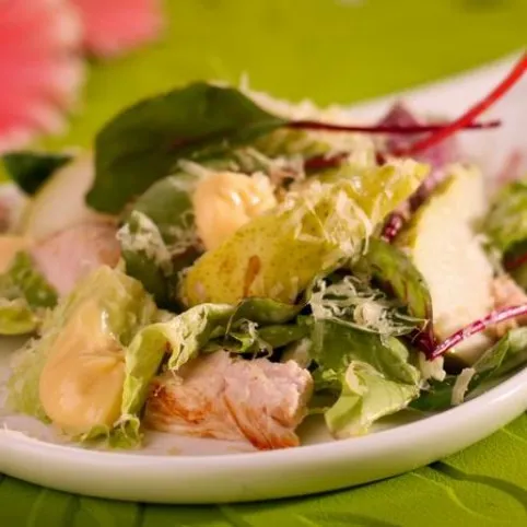Körtés-pulykás saláta recept