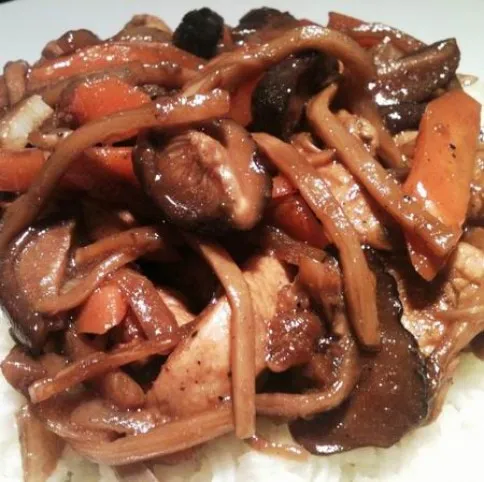 Bambuszos-gombás csirke recept