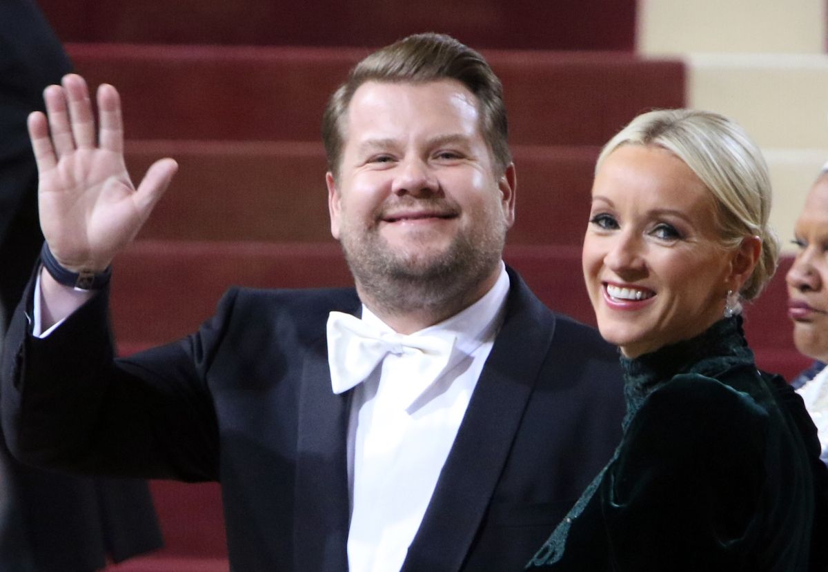 James Corden és felesége, Julia Carey a 2022-es MET gálán/ Fotó: Northfoto