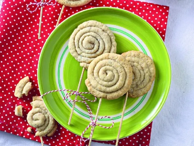 Diós vaníliás keksznyalóka recept