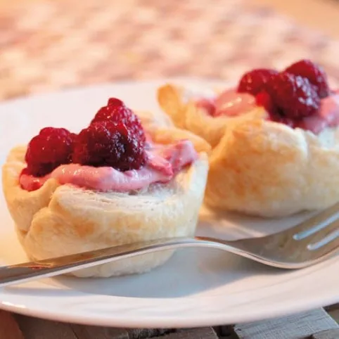 Krémes málnás kosárkák recept