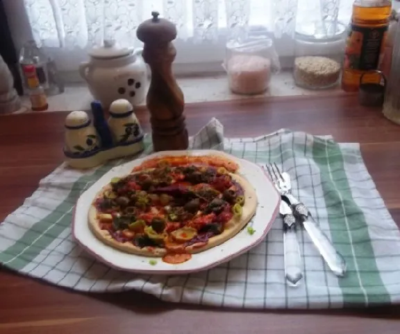 Csípős pizza avokádóval recept
