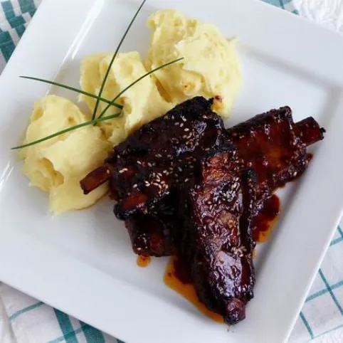 Kólás-ragacsos sült oldalas recept