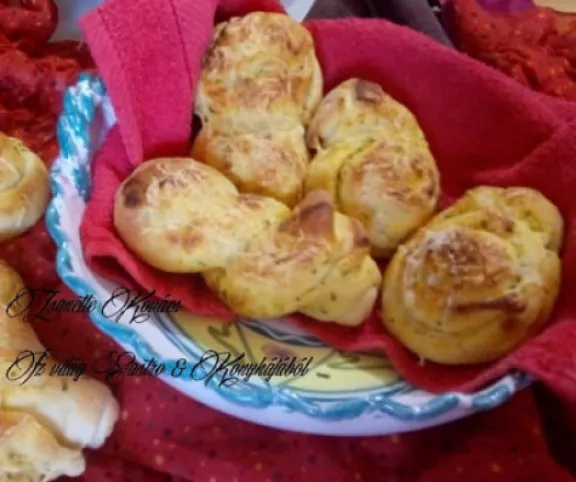 Fokhagymás fűszervajjal töltött csigák recept