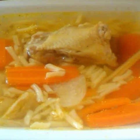 Tyúkhúsleves farháttal  recept