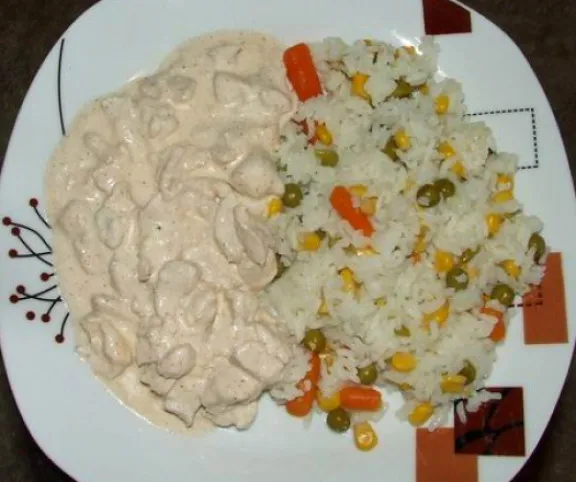 Fokhagymás-tejfölös csirkemell recept