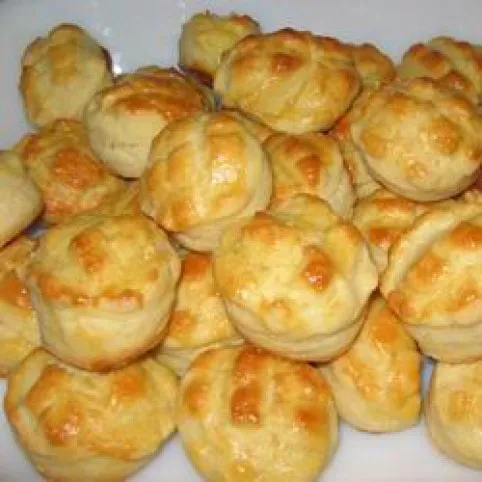 Zsiga juhtúrós pogácsája recept