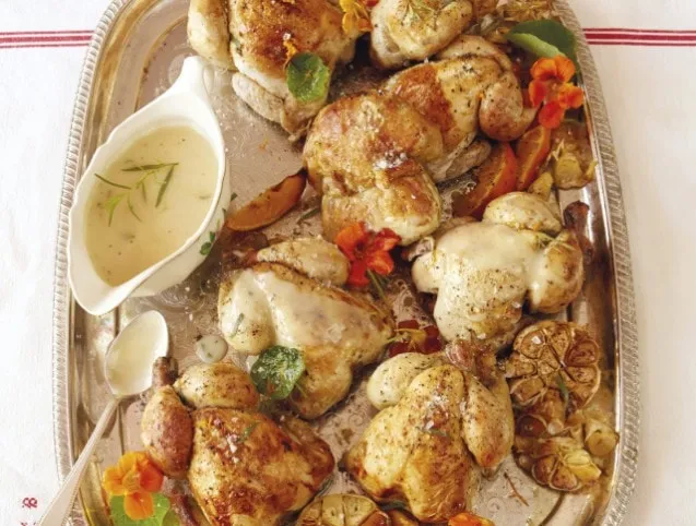 Jérce tárkonyos fehérmártással recept