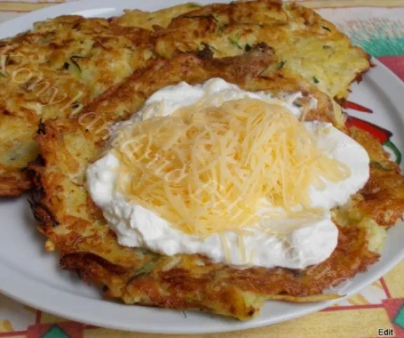 Cukkinis-burgonyás tócsni recept