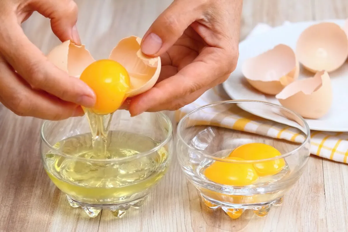 A tökéletes omlett alapja a friss tojás, amiben szinte alig van kalória / Fotó: Shutterstock