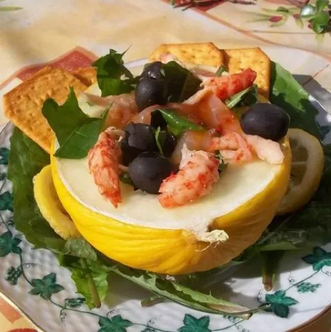 Vodkás mézdinnye füstölt lazaccal és rákkal recept