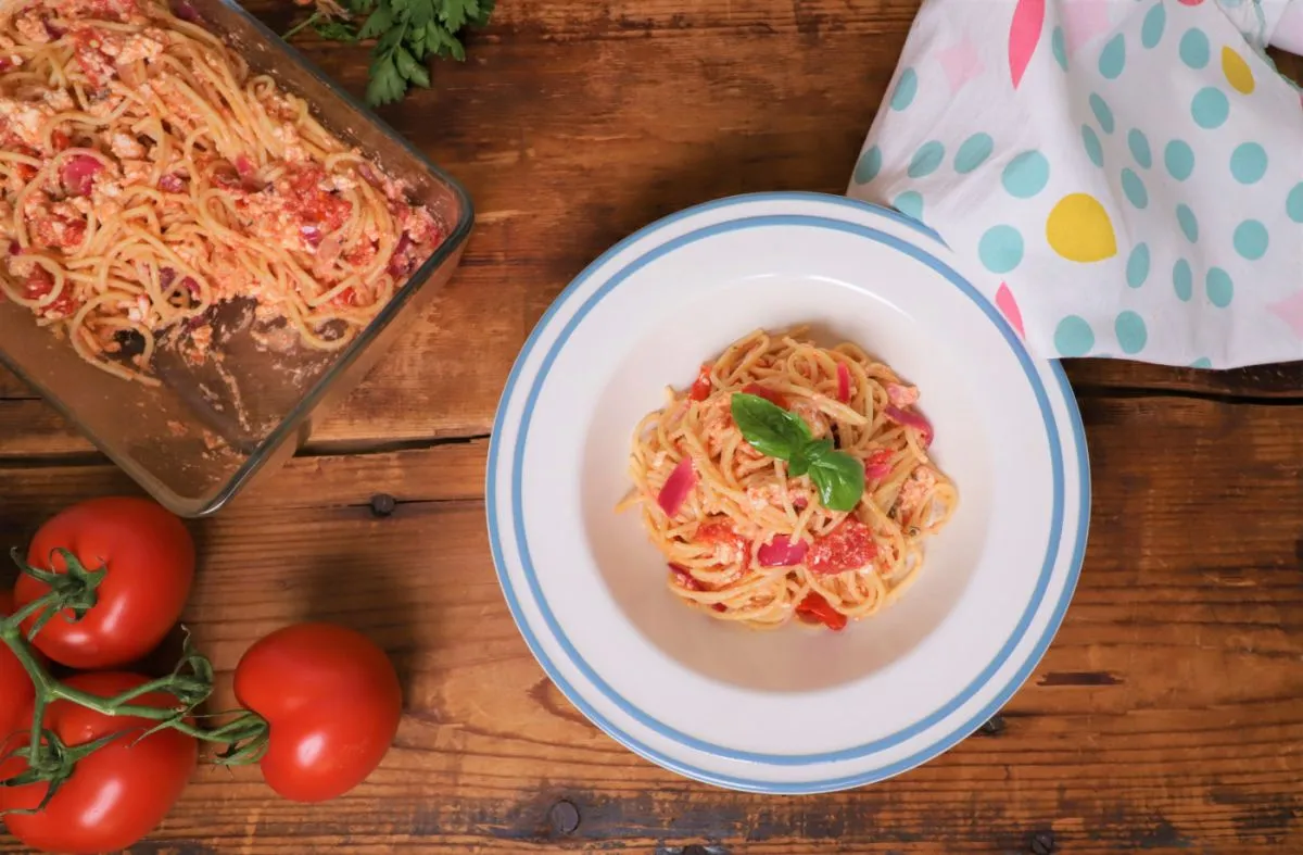 Sült fetás tészta