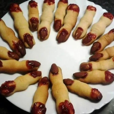 Boszi-ujjak Halloween-partyra recept