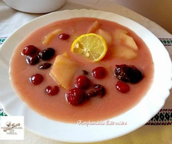 Fűszeres gyümölcsleves recept