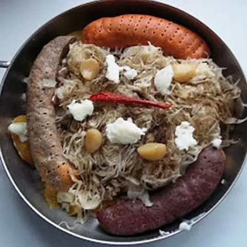 Fehérboros hurkatál savanyúkáposztával recept