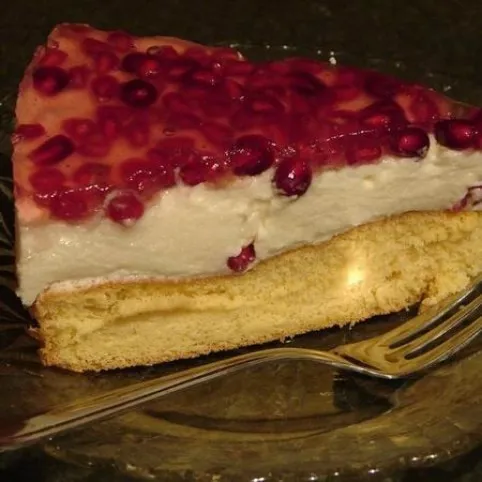 Gránátalmás joghurttorta recept