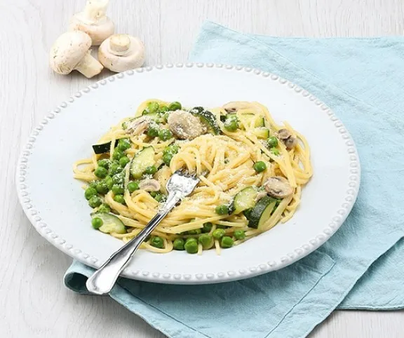 Villámgyors cukkinis-zöldborsós spagetti - egyedényes recept! recept