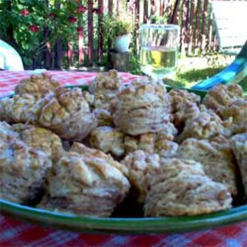 Leveles tepertős pogácsa I. recept