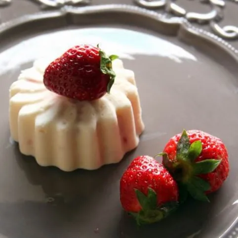 Epres-kókuszos fehércsokoládé parfé recept