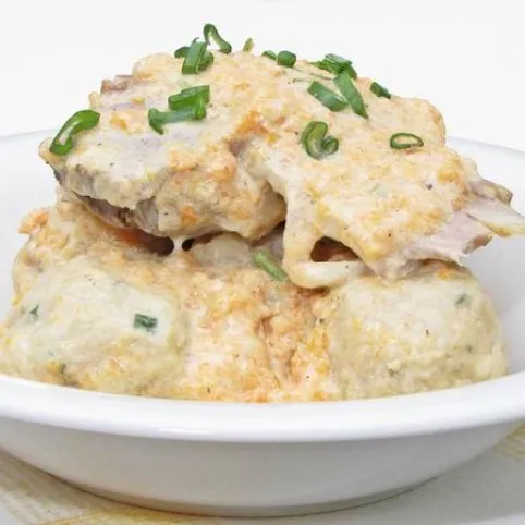 Vadas szelet zsemlegombóccal recept