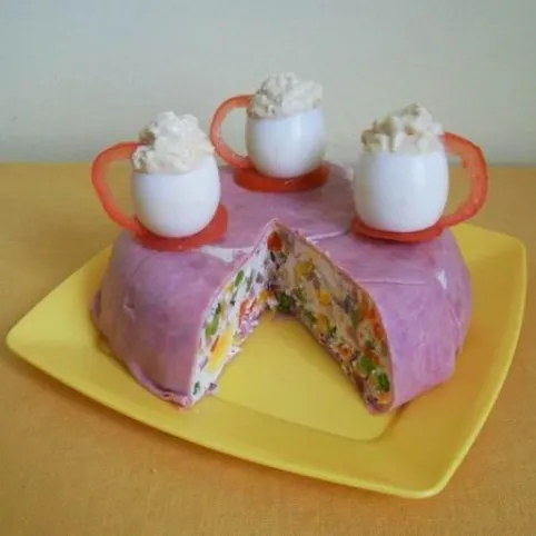 Sonkatorta töltött tojással recept