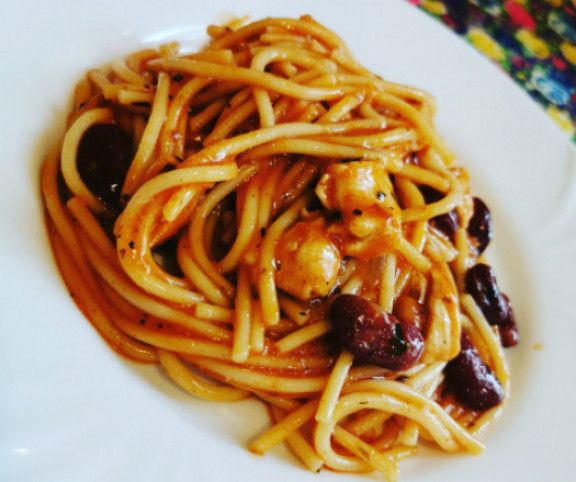 Mexikói paradicsomos spagetti csirkemellel recept