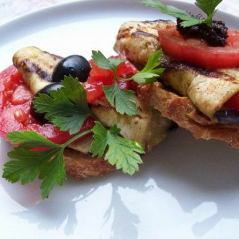 Grillezett padlizsános bruschetta recept