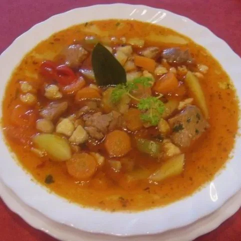 Alföldi gulyás mangalicából recept
