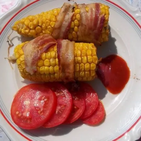 Baconbe tekert kukorica grillezve recept