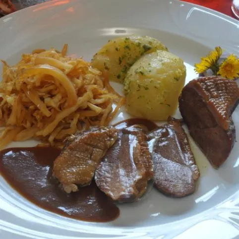Kacsasült párolt savanyú káposztával recept