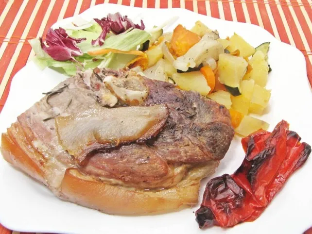 Flinstone pecsenye, batátás vegyes zöldségkörettel recept