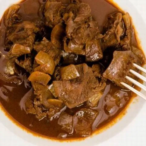 Vaddisznópörkölt bográcsban recept
