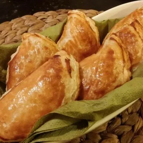 Csirkés empanadas (gluténmentes) recept