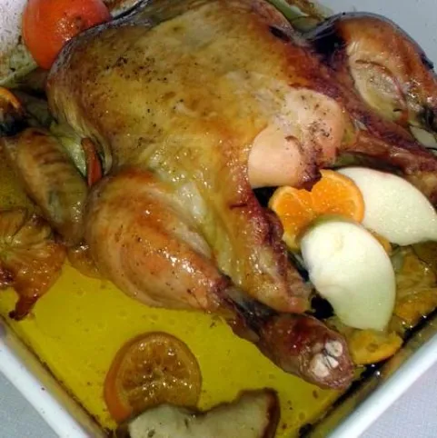 Fűszeres-gyümölcsös egyben sült csirke recept