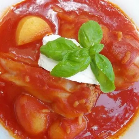 Töltött paprika bazsalikomos paradicsomszószban recept