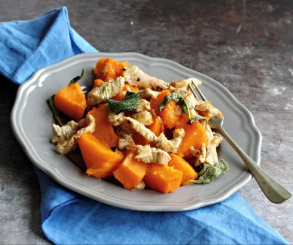 Zsályás-sütőtökös pulykaragu recept