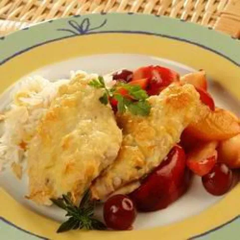 Pácolt csirkemell reszelt sajtban sütve recept