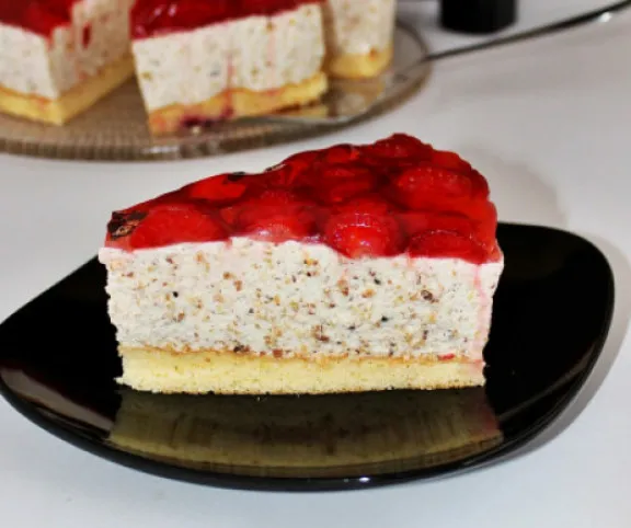 Mogyorókrémes epertorta recept