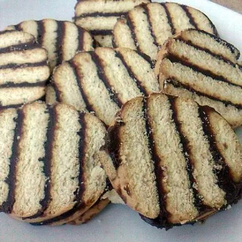 Csíkos szelet /sütés nélkül/ recept