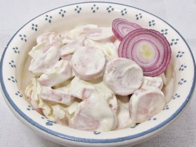 Tojásos virslisaláta recept