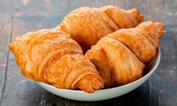 Croissant, a vajas leveles tésztából készülő kifliféleség