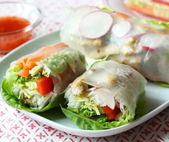 Nyári tekercs sült pulykamellcsíkokkal recept